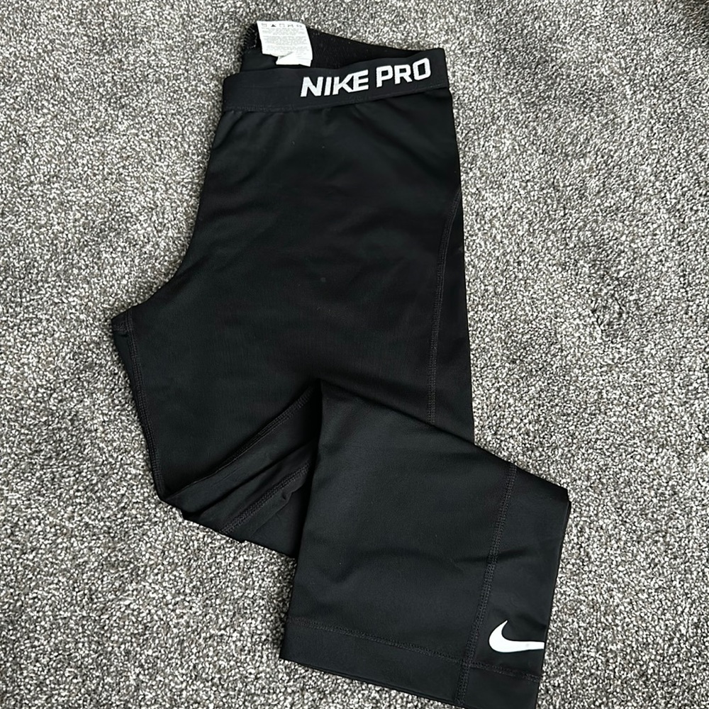 Nike pro drifit workout pants.